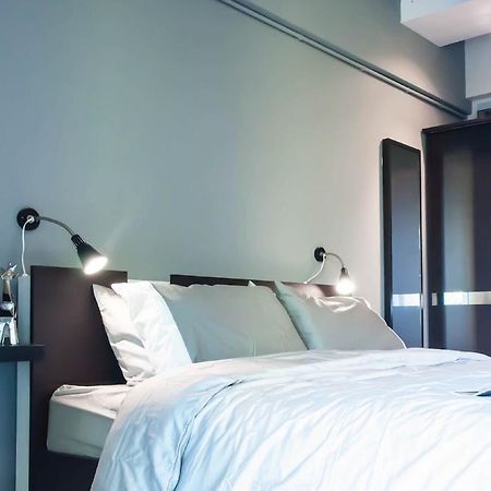 A18 Hotel Nonthaburi Bagian luar foto