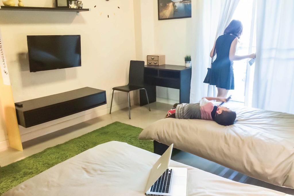A18 Hotel Nonthaburi Bagian luar foto